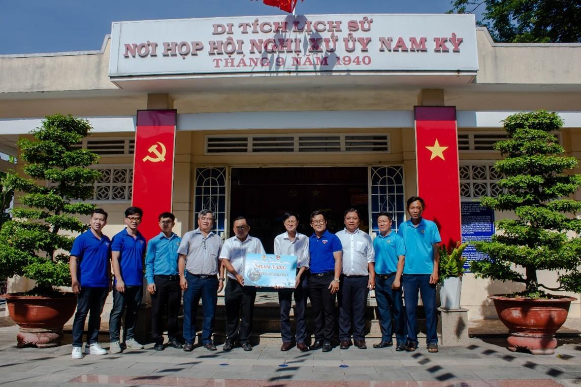 Tiếp nối truyền thống “Uống nước nhớ nguồn” bằng hành động vì cộng đồng